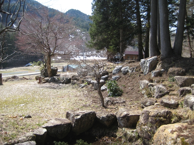 �R�a�s���Y�b�y�n�b���{���F�Í]