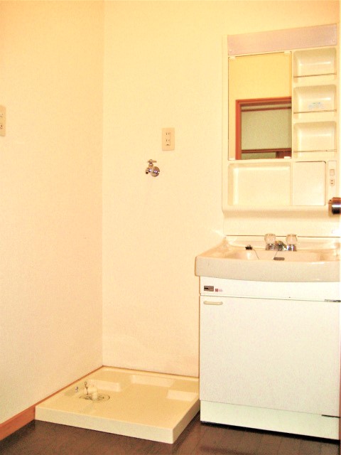 ���ʁE�E��