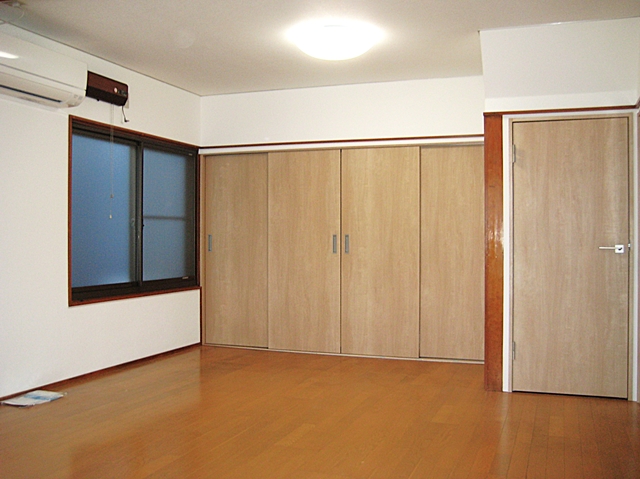 1F 13�� LDK �k������